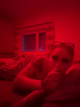 Show modela anjacarina na web-kameri