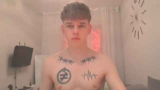 Fredd_Xanders élő XXX-chatje