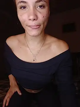 PocaHontas2026 라이브 XXX 채팅