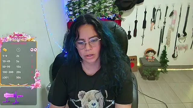 elektra_32's Live XXX Chat
