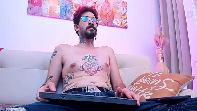 XXX chat uživo modela Jonathan_Soto