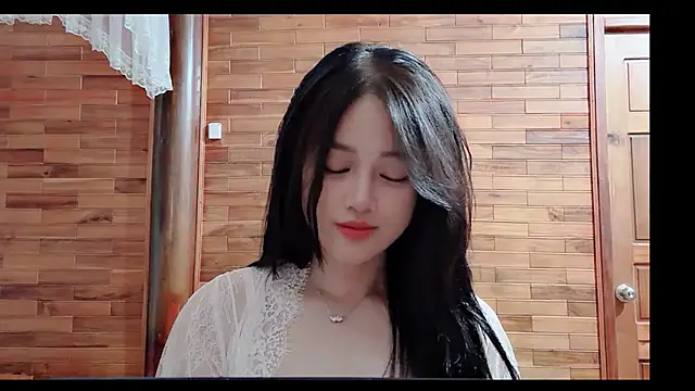 Bee-Cherry's Live XXX Chat