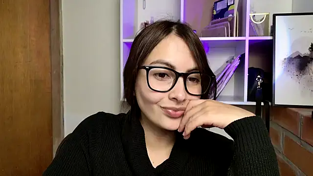 lalawhitte Adlı Modelin Canlı XXX Sohbeti