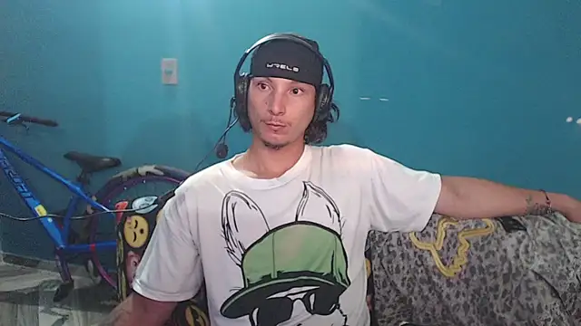 Chat +18 de MrKingsaintx ao vivo