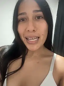 Amelia_Rivas Adlı Modelin Canlı XXX Sohbeti