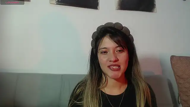 hannajonnes1's Live XXX Chat