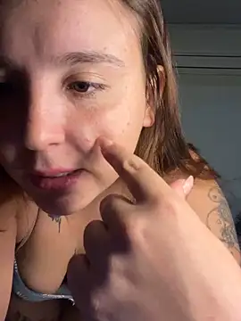 Chat +18 de AMORINHA_S2_ ao vivo