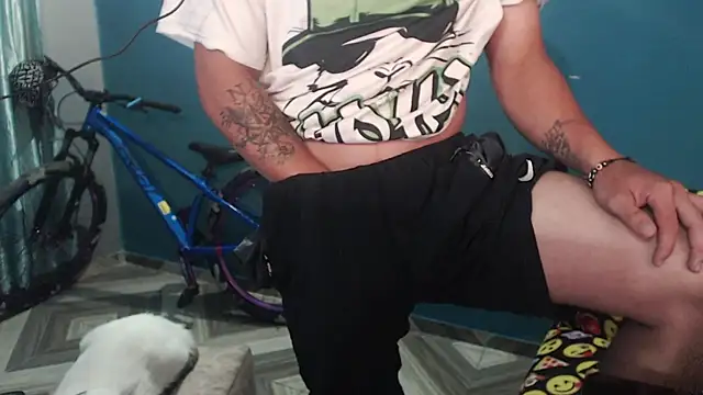 Chat XXX ao vivo de MrKingsaintx