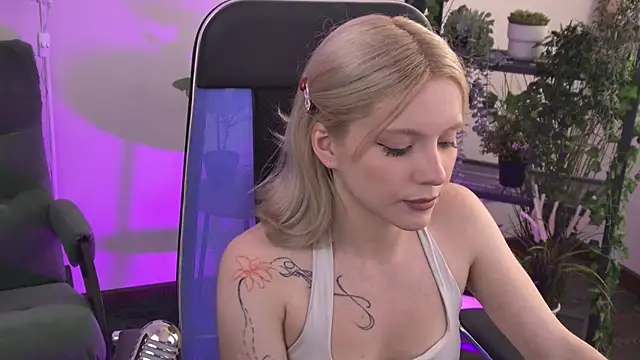 Živý XXX chat AuroraWrenfield
