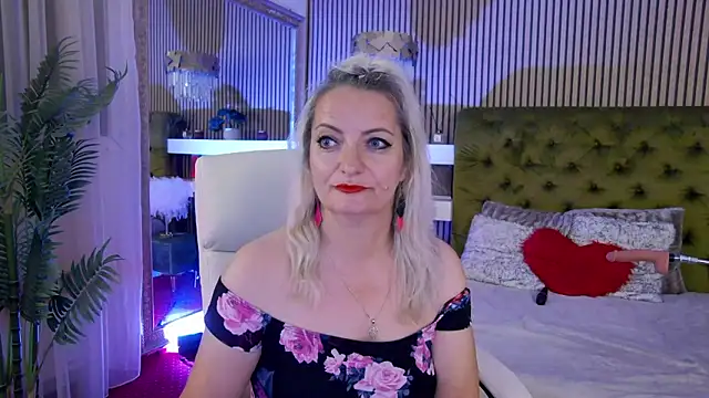 Онлайн чат XXX LadyTouch