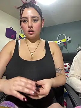 XXX chat uživo modela angelasm