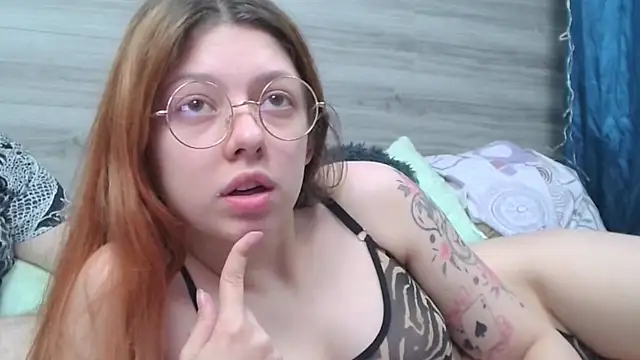 Lina_Kitty Obrolan Langsung XXX