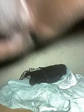 Show modela Jkukll na web-kameri