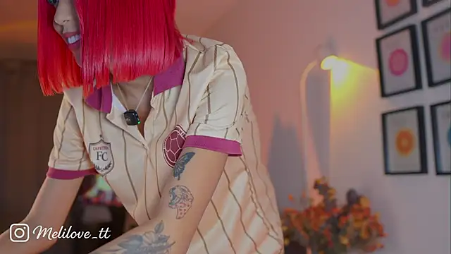 MelyTaylor_ élő XXX-chatje