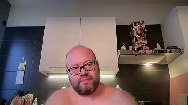 Chat +18 de theitalianbear ao vivo