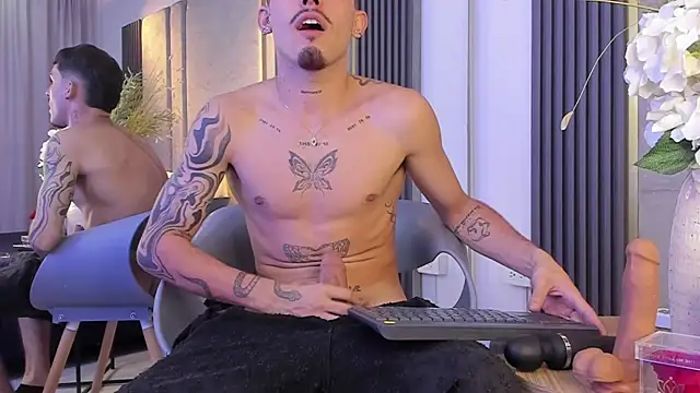 Chat XXX en directo de NikoStone_
