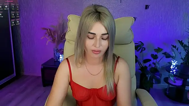 NikkiiStill's Live XXX Chat