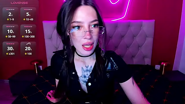 IvyDaintyn Live XXX chat