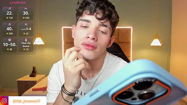AlejooTwink XXX чат на живо