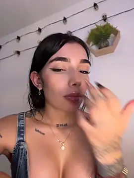 Chat XXX ao vivo de milasantana_