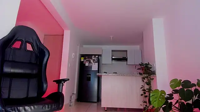 Only_pammela Adlı Modelin Canlı XXX Sohbeti