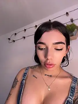 milasantana_'s Live XXX Chat