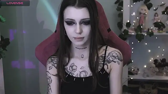 Онлайн чат XXX gothickotik