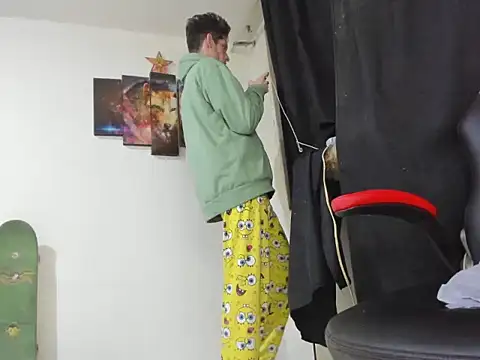 MasterSkater live XXX chat