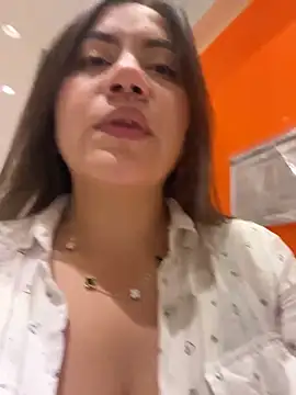 Chat XXX en directo de Iam__Cristal