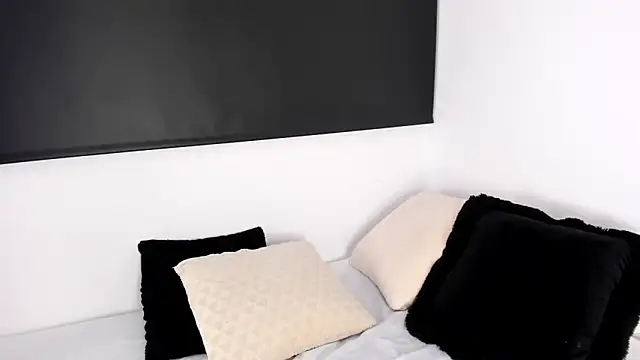 CamiiLovers XXX чат на живо
