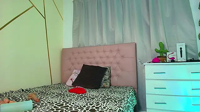 Lulu_swarts XXX чат на живо