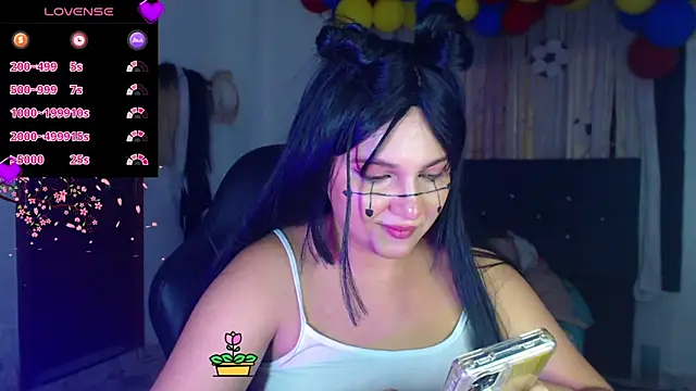aurora_bela 即時 XXX 聊天