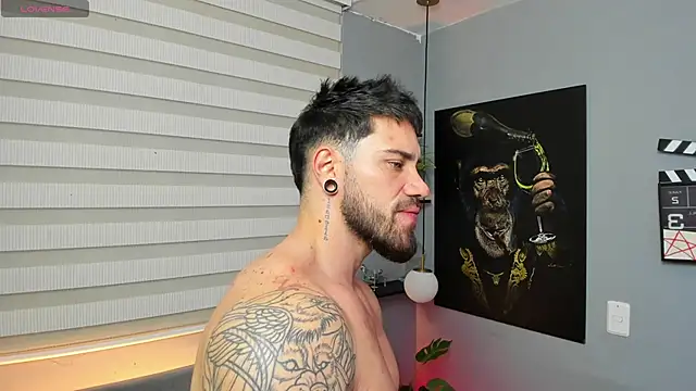Giorgio-Leone Adlı Modelin Canlı XXX Sohbeti