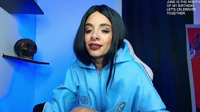 luci_fer_devil Adlı Modelin Canlı XXX Sohbeti