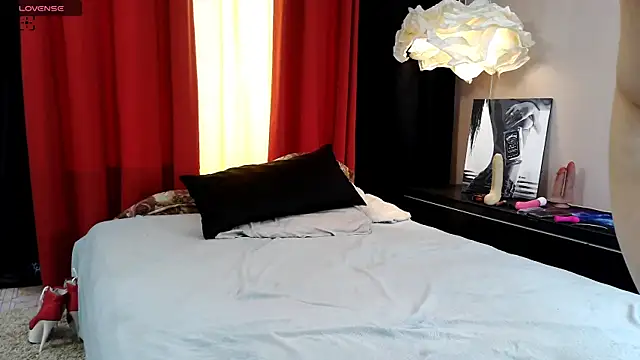 JinnAndJilliann Webbikameraesitys
