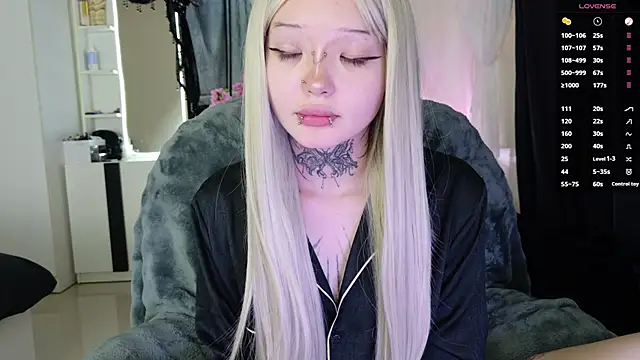 Lein_Bone élő XXX-chatje