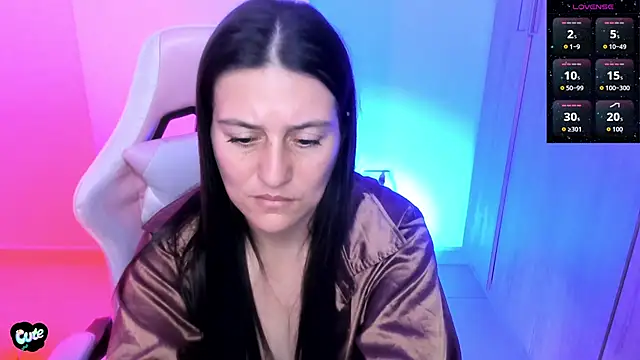Saskyaa élő XXX-chatje
