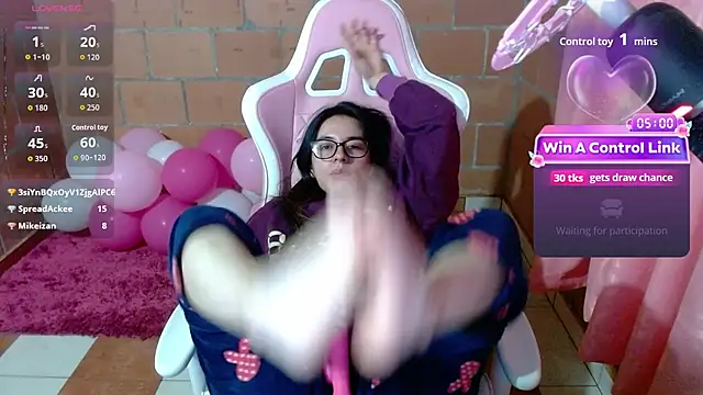 XXX chat uživo modela Maggie_Fox3