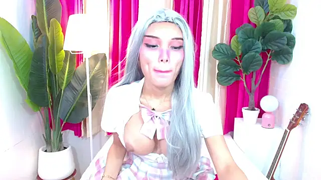 Notaestheticallykylinee's Live XXX Chat