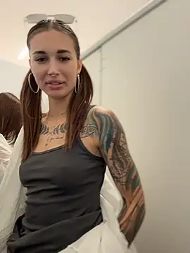 XXX chat uživo modela Charming_Ritta