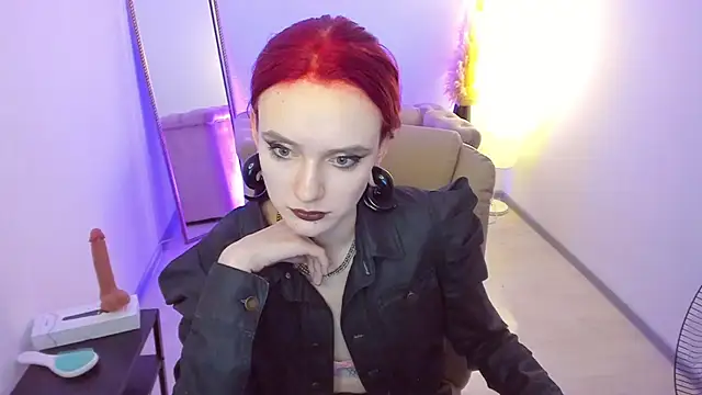 CrimsonMarquise's Live XXX Chat