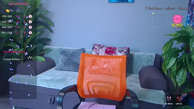 FromRussia Adlı Modelin Canlı XXX Sohbeti