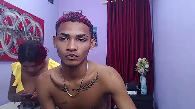 black_twinks Live XXX Chat