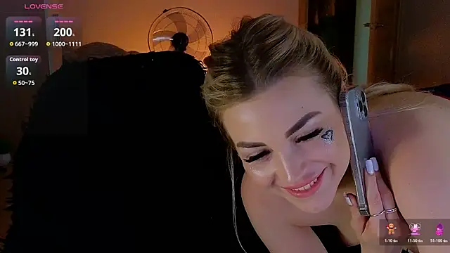 Chat XXX en directo de MilanaOmg