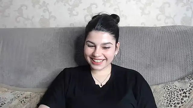 KisaModel élő XXX-chatje