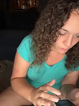 XoMisty Adlı Modelin Canlı XXX Sohbeti