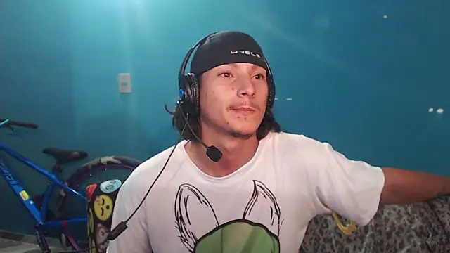 Chat +18 de MrKingsaintx ao vivo
