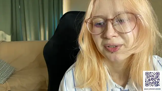 Lill_Lily's Live XXX Chat