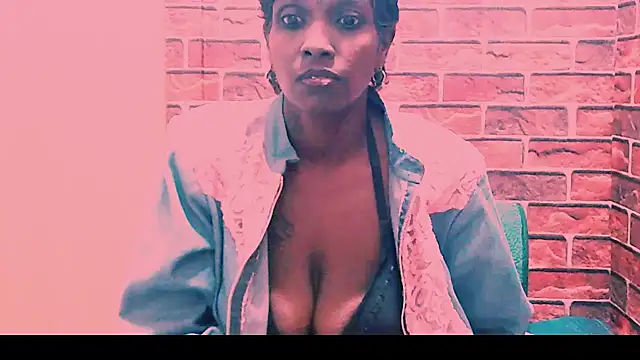 Fuckable_Nasty_MILFのライブXXXチャット