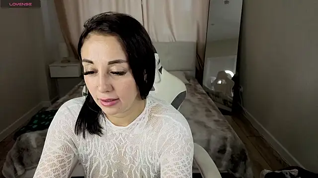 Mary_Holland 现场XXX聊天